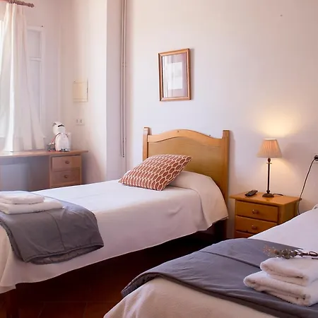 Grupoandria El Claustre De - Hospederia אכסניה *