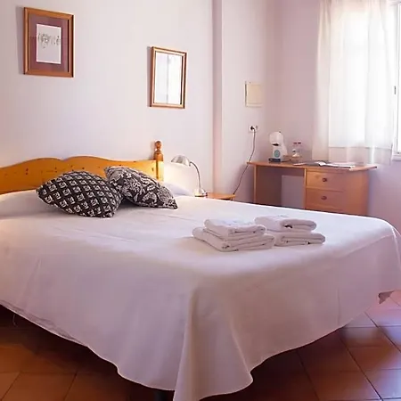 El Claustre De Hostel Ciutadella (Menorca)
