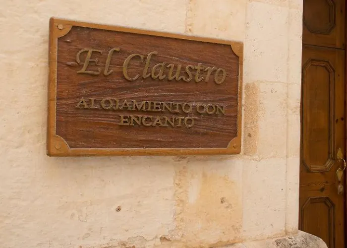 Grupoandria El Claustre De - Hospederia