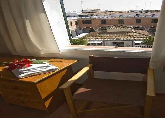 Grupoandria El Claustre De - Hospederia אכסניה *